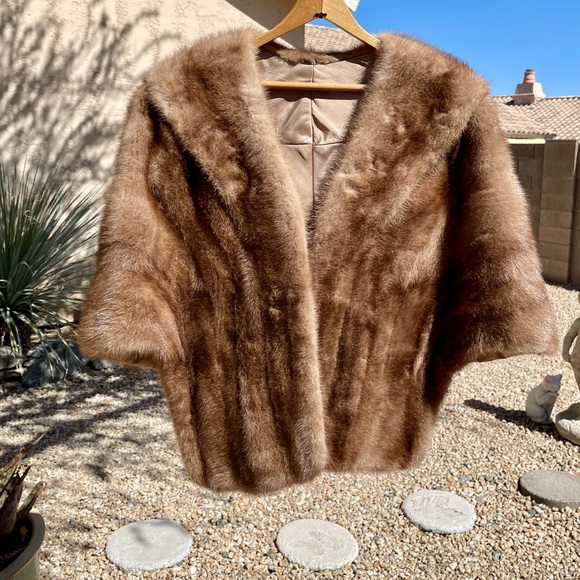 Mink fur wrap, stole, cape-let - EUC vintage - Picture 5 of 15